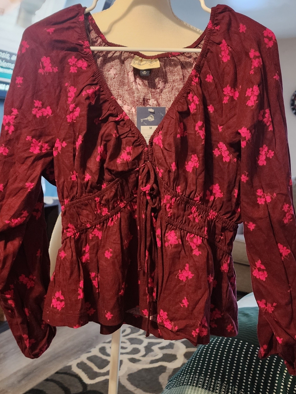 Universal Burgundy Peasant Blouse with Pink Floral Print Sz Med NWT